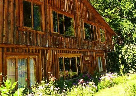 Hospedaje Y Agrocamping Relmucura Melipeuco Exteriör bild