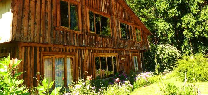 Hospedaje Y Agrocamping Relmucura Melipeuco Exteriör bild